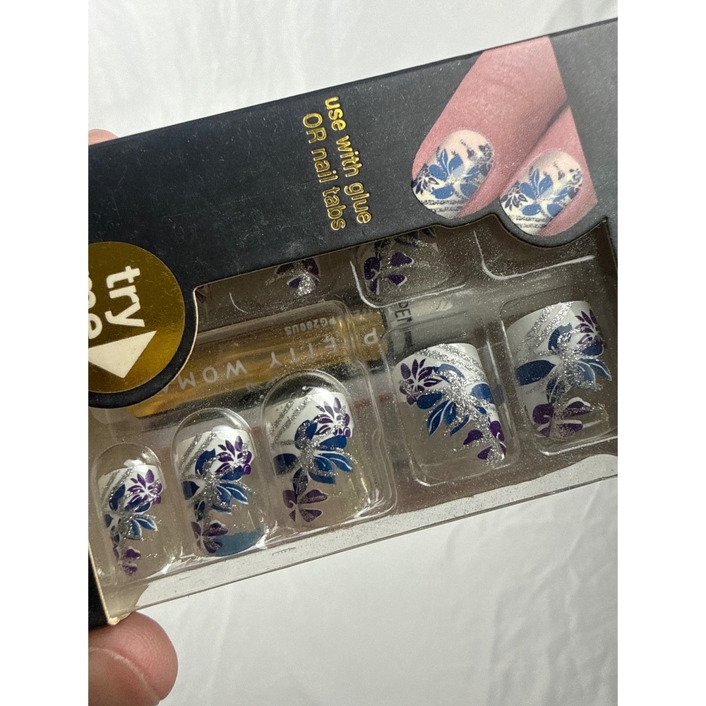 Pretty Woman Airbrush Press On Nails Silver Blue Purple Floral Nail Set - Picture 7 of 7